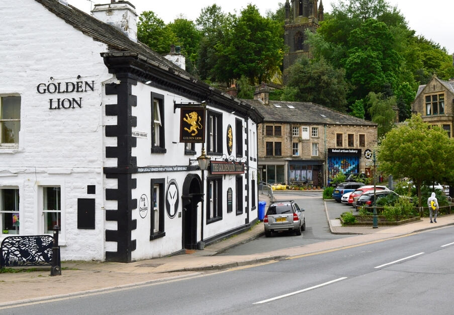 &quot;This was a great stay for a short visit to Todmorden. Good location, clean and simple. Andy was very welcoming and a super host.&quot; Airbnb review